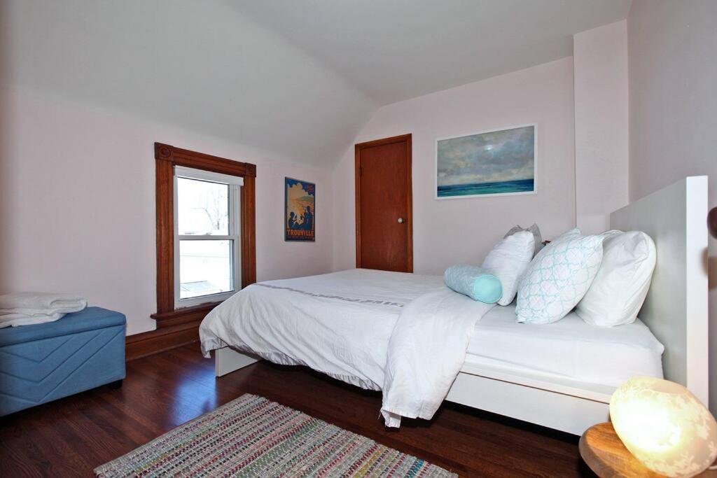 Sky Line 2- Walk To The Falls & Complimentary Breakfast Delivered Daily To The Holiday home