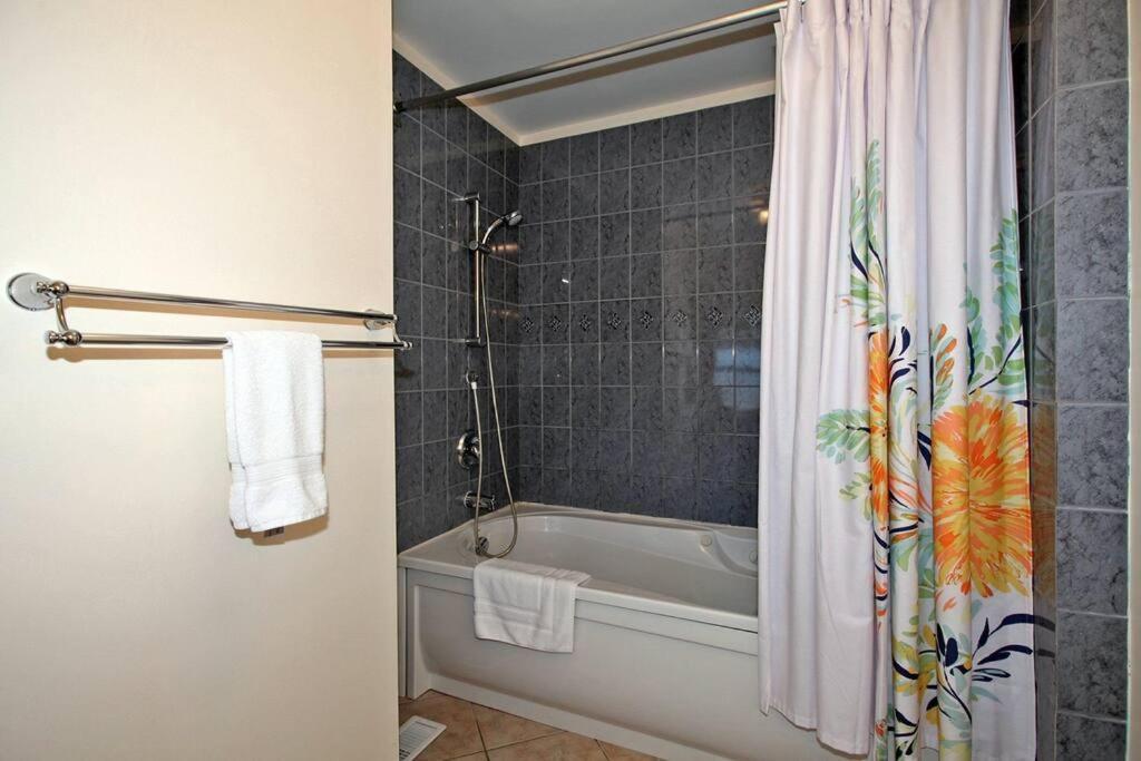 Holiday home Sky Line 2- Walk To The Falls & Complimentary Breakfast Delivered Daily To The *